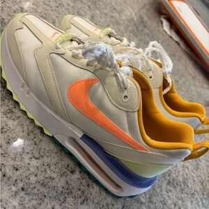 Brand new Nike air max dawn